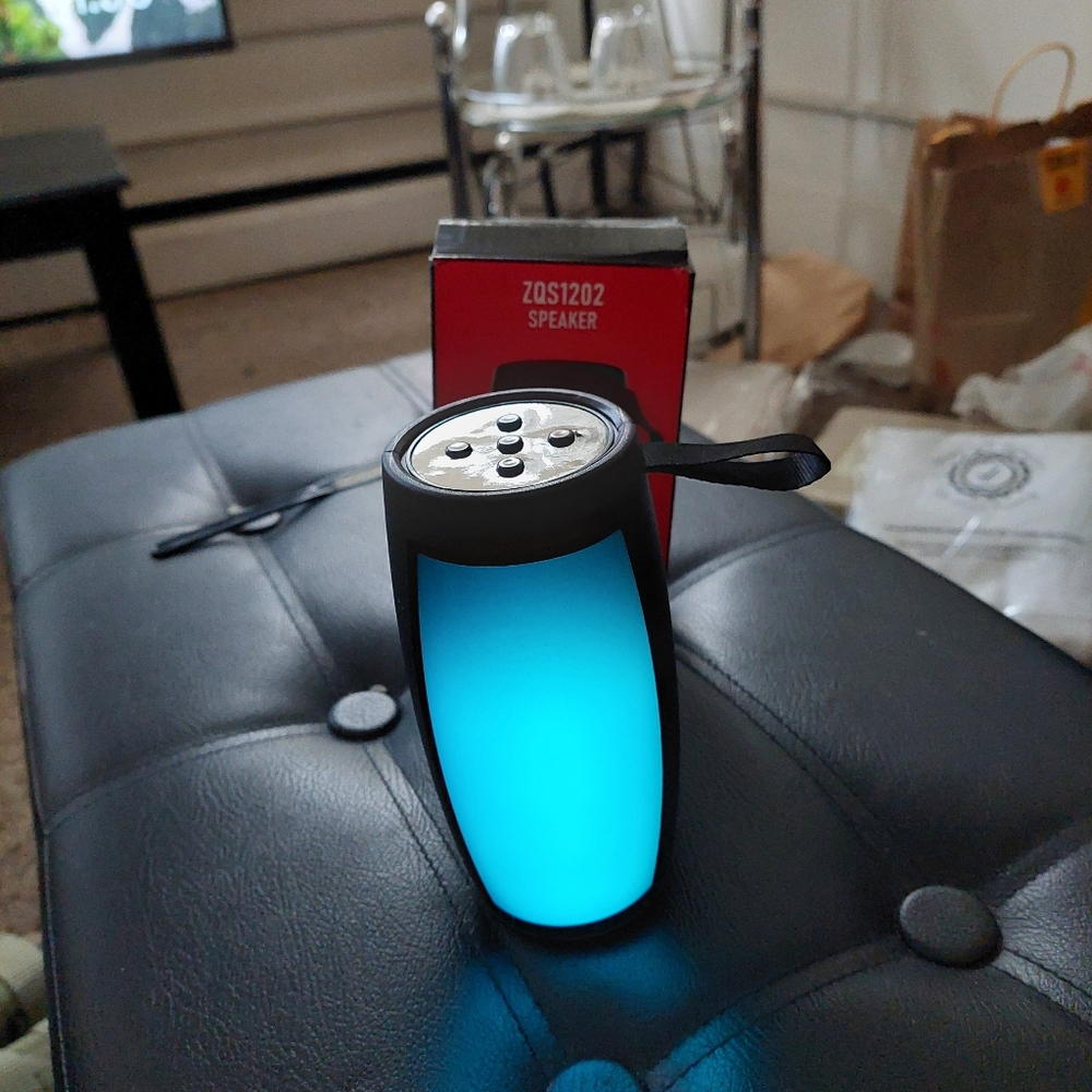 Lightup Bluetooth speakers